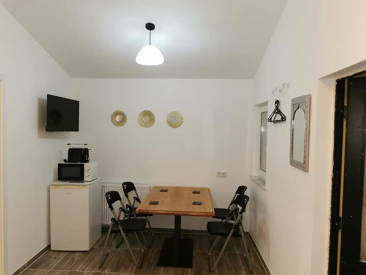 Monteurhutte Apartment Rosrath Germany